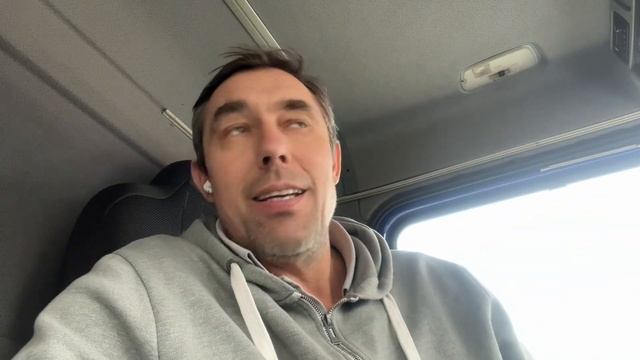Найти и срочно выслать из страны