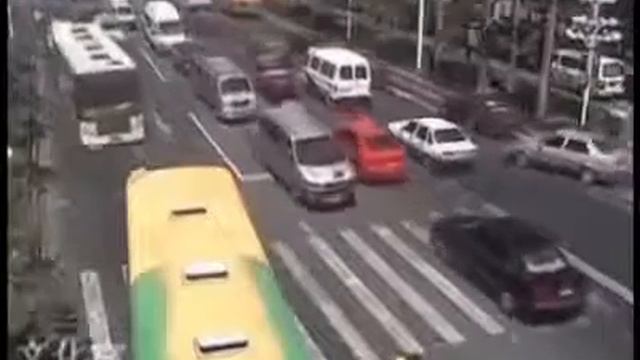 Особенности перехода дороги в Китае, Автомобили, Новы?