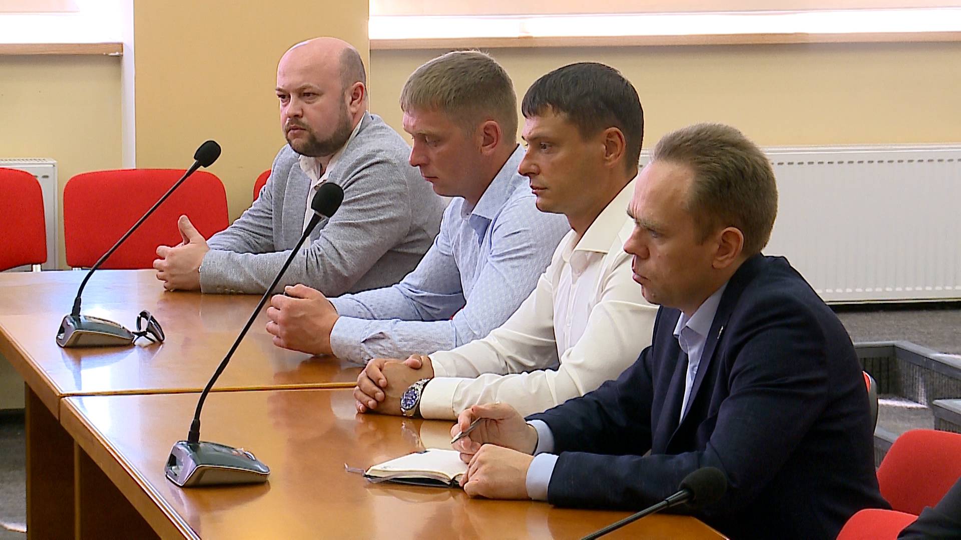 (Рыбинск-40) ВИЗИТ ПРОМЫШЛЕННОЙ ДЕЛЕГАЦИИ ИЗ ЧЕЛЯБИНСКА