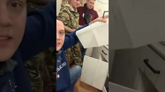 СОБИРАЕМ КУХНЮ У ЕЛЕНЫ ДЛЯ НИХ.
