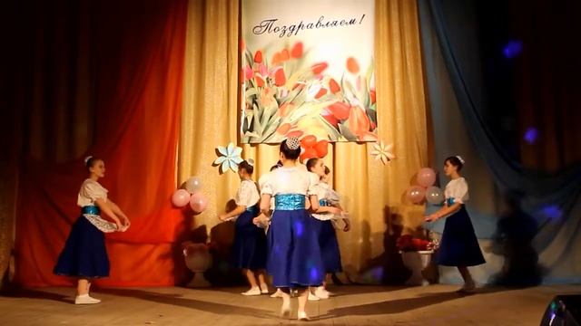 Танец "Немецкая топотуха" - группа Конфетти ЦНК с. Октя?