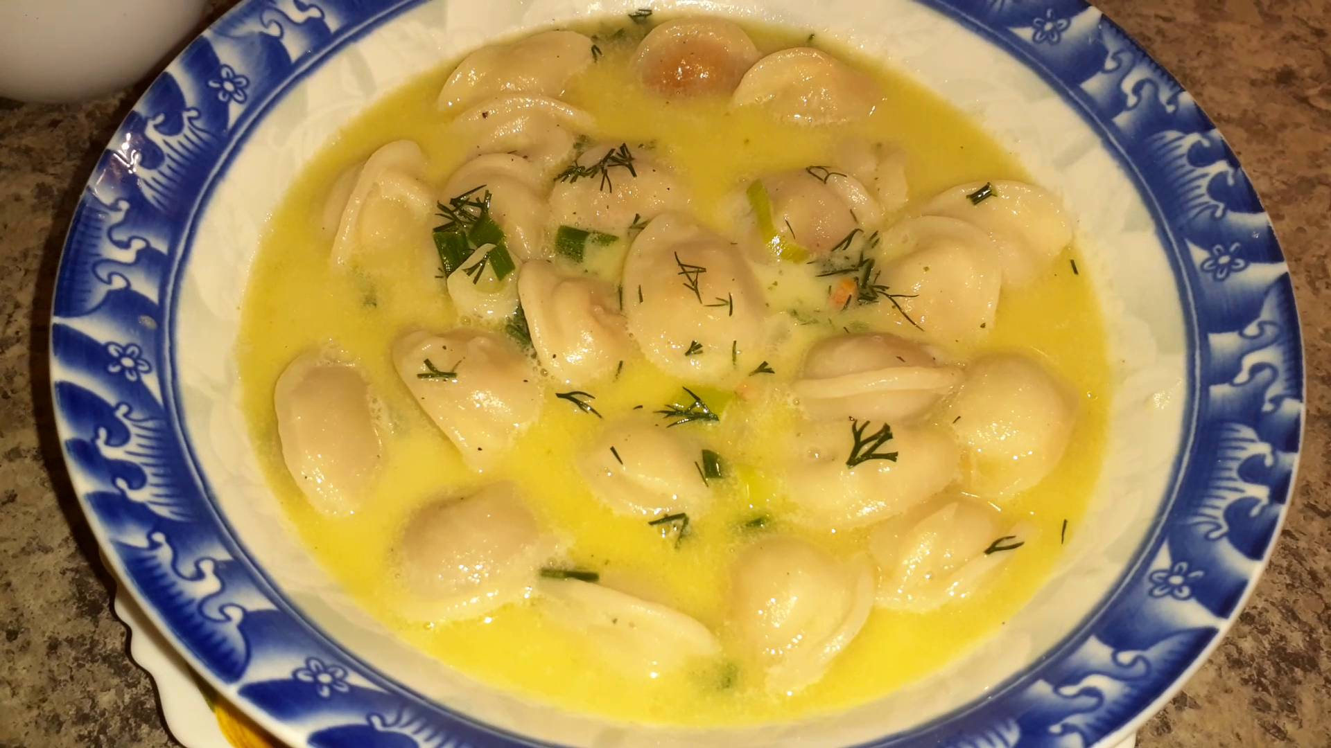 ЛЮБЫЕ ПЕЛЬМЕНИ СТАНУТ ЛЮБИМЫМИ. ЖАРЕНЫЕ ПЕЛЬМЕНИ С ОЧЕНЬ ВКУСНЫМ БУЛЬОНОМ. ЛУЧШЕ ЧЕМ В РЕСТОРАНЕ.