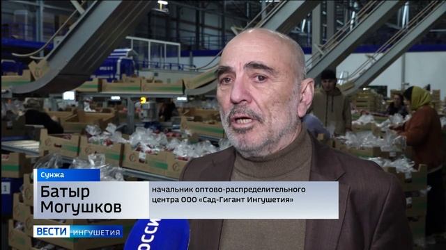 Сотрудники Россельхознадзора проверяют качество продукции