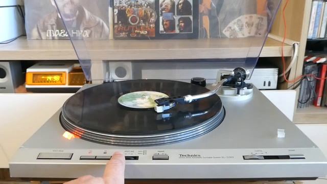 Technics SL-D303 проигрыватель + ВИА "Веселые Ребята" + The Rutles + C