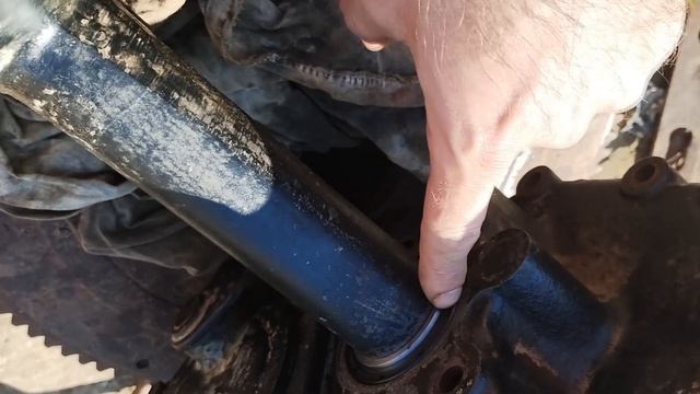 Заміна сальника полуосі на мінітракторі Mitsubishi MT16 (фін?