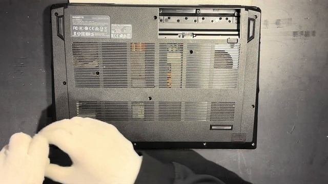 Ноутбук Gigabyte G5 AX200 розбирання Disassembly