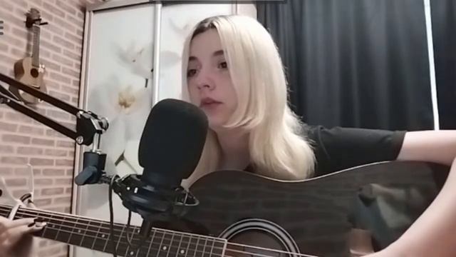 альтушка с госуслуг поет песни для скуфа