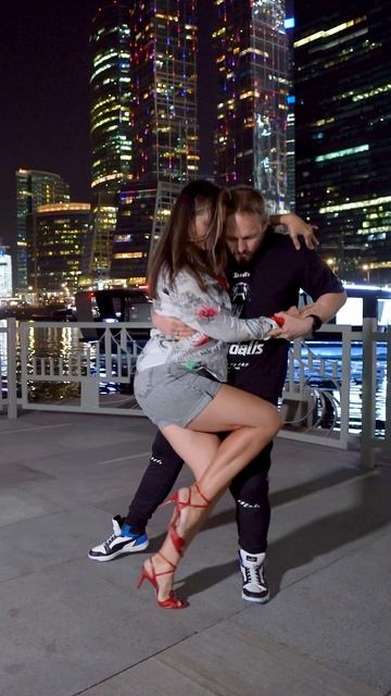 Street Tango. Павел Собирай и Анна Шустова.