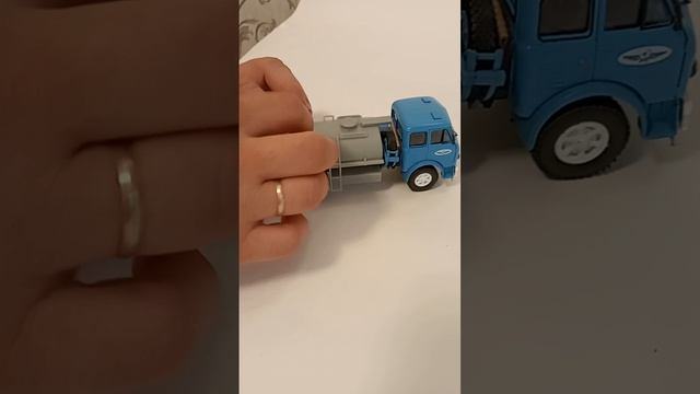 Коллекционная модель советского автомобиля МАЗ 500А ТЗ75 в масштабе 1:43.