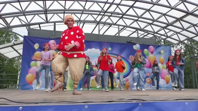 Танцевальная студия "КриStyle" - Если хочешь танцевать - танцуй, танцуй!