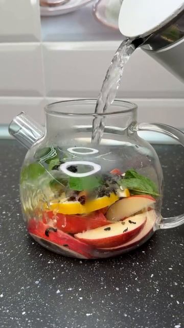 🍏 Чай с яблоками и корицей