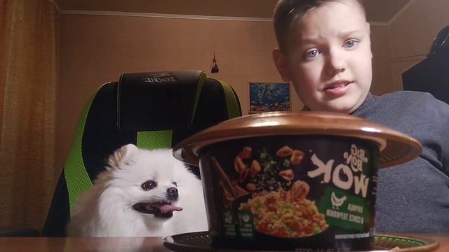 открываем лапшу BIG BON WOK