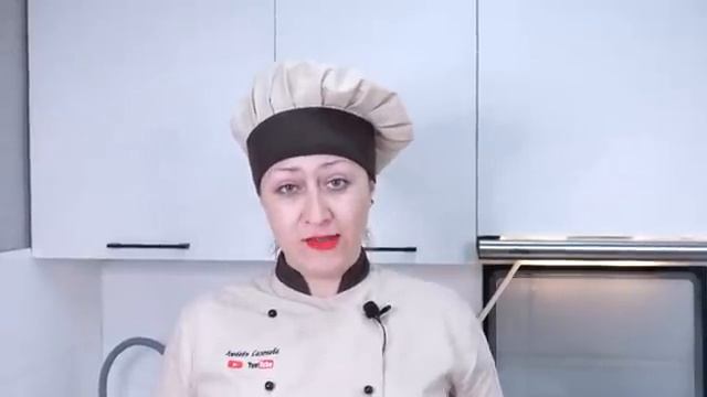 Салат с копченой курицей, апельсинами и гранатом. Сочно, вкусно и просто.