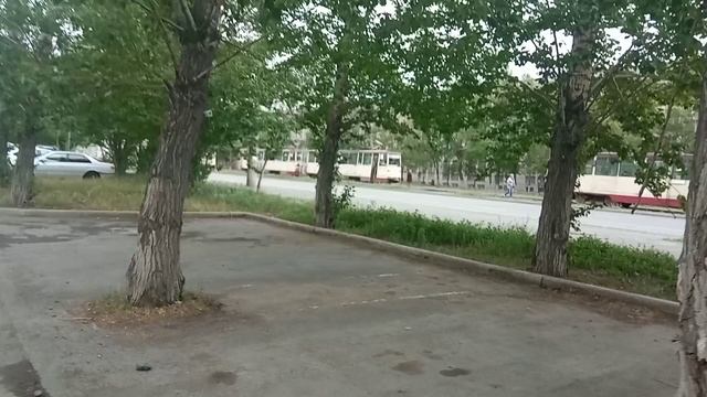 В Челябинске трамваи стоят в пробке из за какой-нибудь