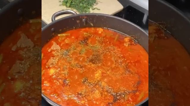 Все делается на одной сковородке
