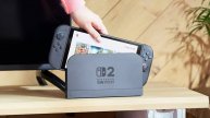 Nintendo Switch 2 - гибридная игровая консоль с экраном, док-станцией и контроллерами.