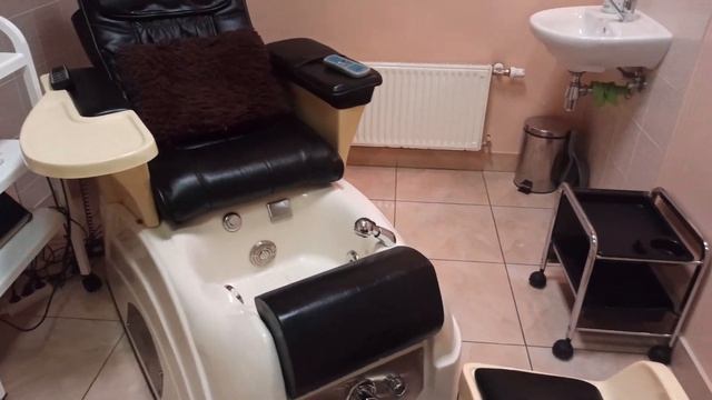 Kr. Valdemāra 100 telpu noma Pedikīra kabinets/Кр. Вальдемара 100 аренда Каб