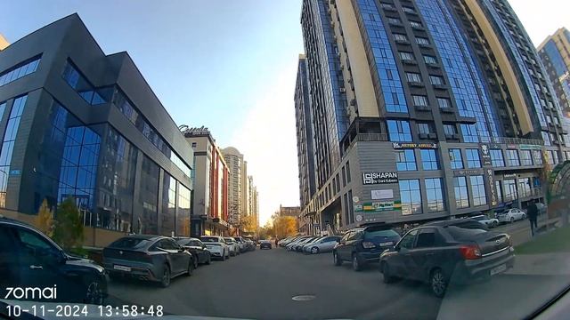 10.11.2024 Алматы Абая Айманова стоянка перед пешеходным п