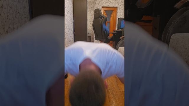 Тренировка. 3 подхода по 50 отжиманий. 150 отжиманий.