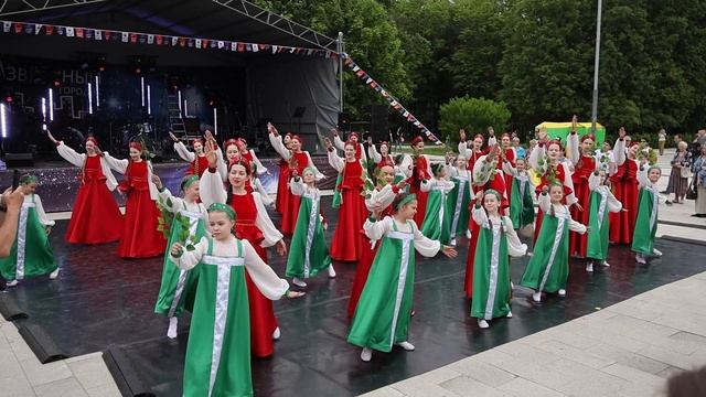 Русское. Народное. Звёздное