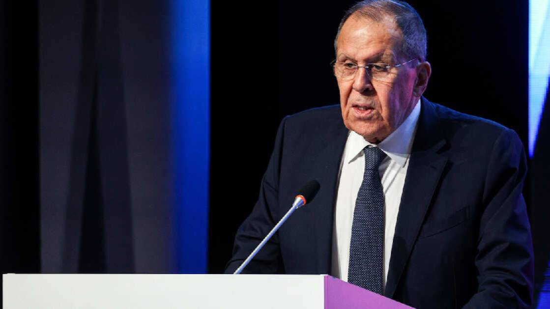 Лавров назвал ошибкой отказ Зеленского от предложенной Россией краткой паузы