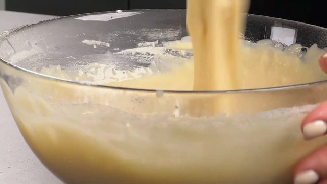 Haben Sie 1 Zitrone? Hausgemachter Kuchen, der auf der Zunge zergeht! Muffin in 5 Minuten!
