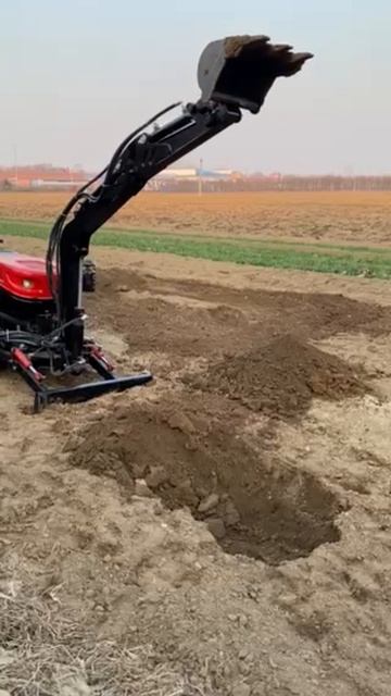Работа навесного экскаватора к трактору 35 лс.