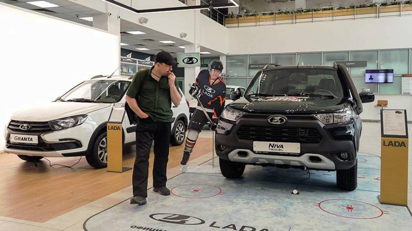 Продажи автомобилей Lada сократились на четверть в 2025 году