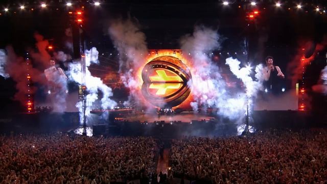Take That - Rule The World (Live)