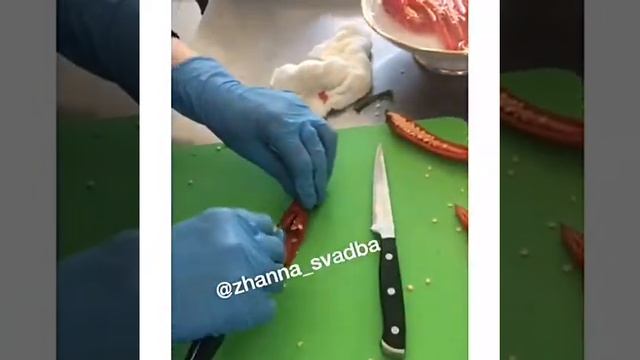 Свадебные хлопоты #вырезание #карвинг #оформлениесвад