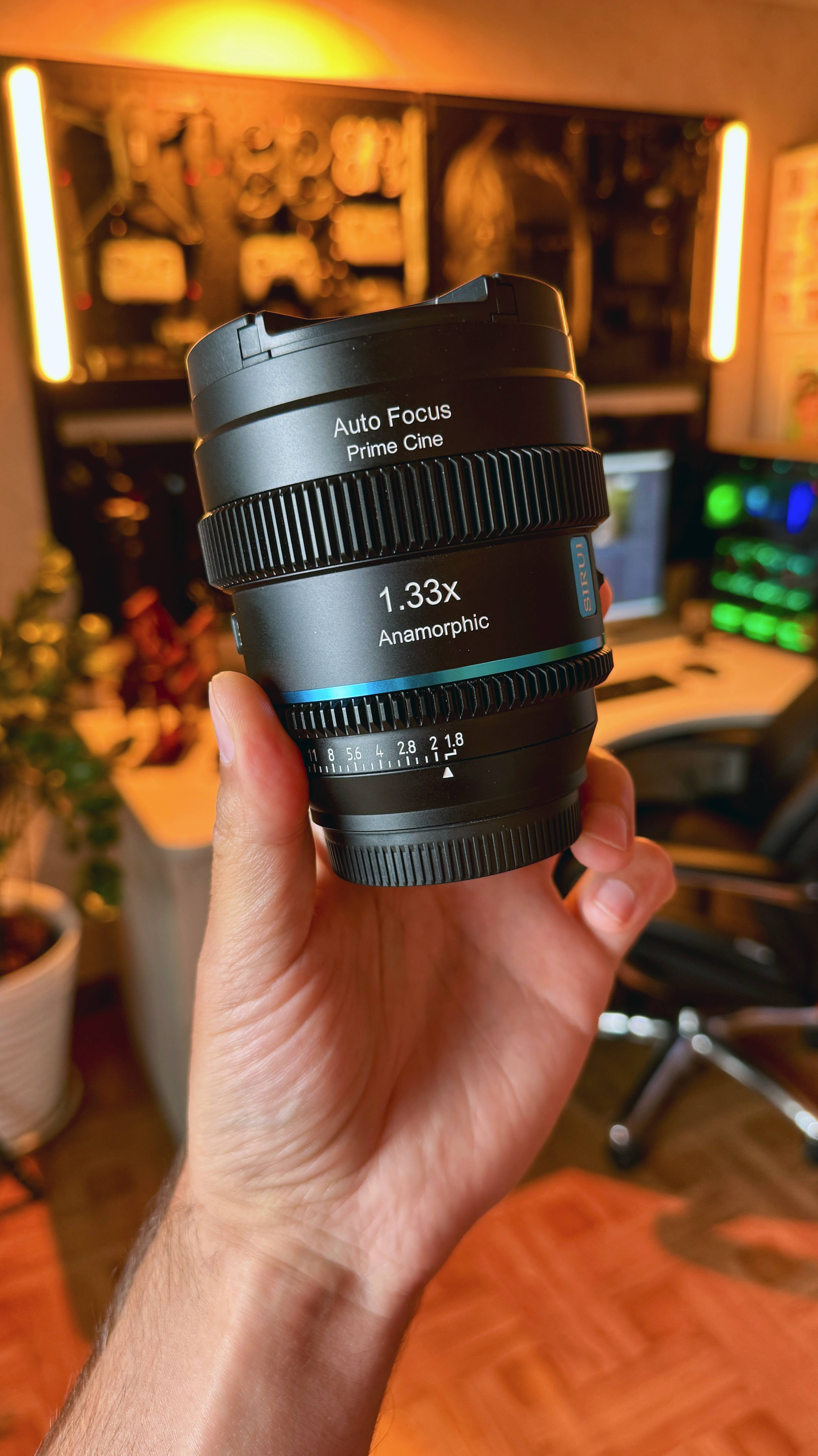 Обзор Sirui 20mm T1.8 AF 1.33 Anamorphic😱 Первый автофокусный анаморфный объектив