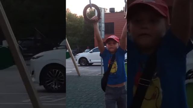 Раскачиваемся на кольцах