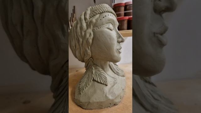 Скульптура. Глина Светлячок
