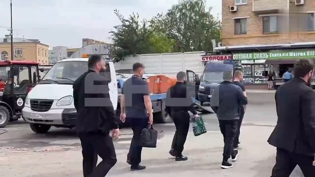 — Извините, а зачем человека похищали-то?
— Ха-ха