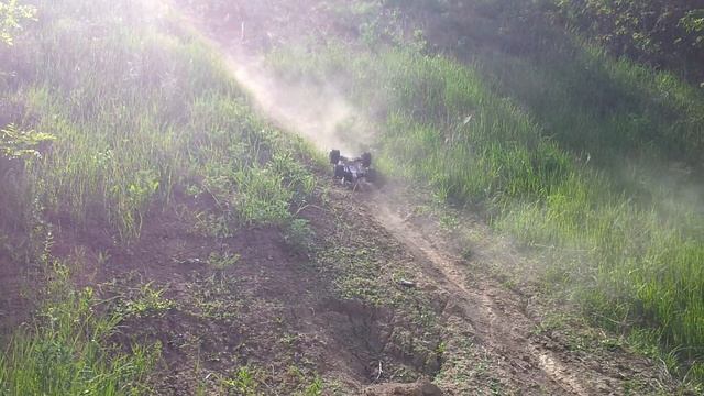 Подъем на крутую гору Traxxas E-Maxx