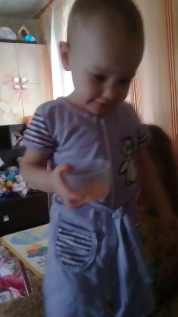 Маленькая Вероника