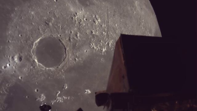 Сто километров над Луной