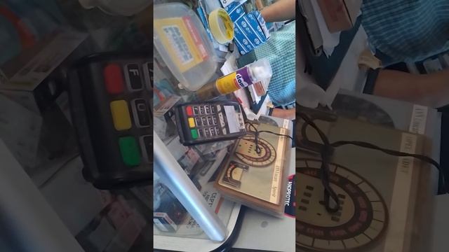 Каменское - пьяный продавец в магазине Магнум (возле а?