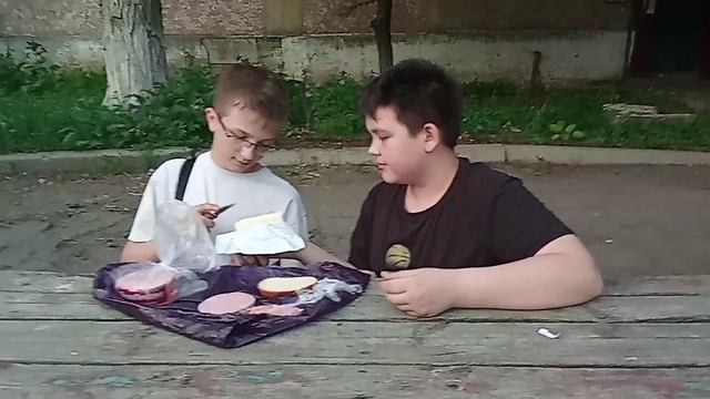 Cooking Show by Moore (part 1) today we are making sandwiches outside.