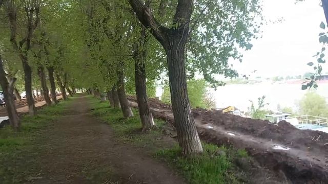 Прогулка  по  набережной