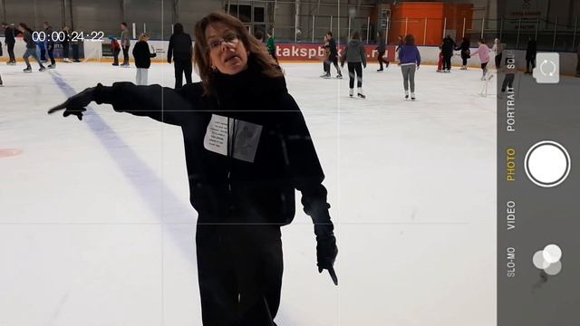 Первые дни на катке