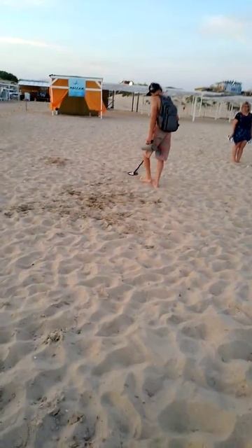 Кладоискатель на пляже Витязево. Поиск золота