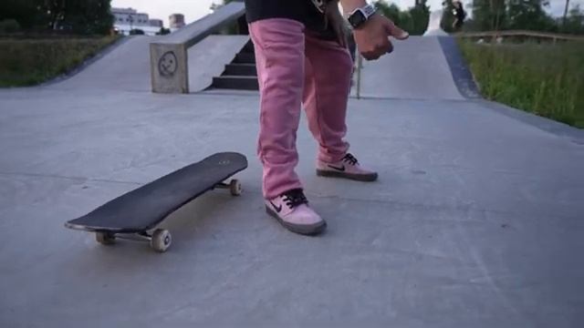 Как делать ФРОНТСАЙД 180 _ обучалка от чемпиона