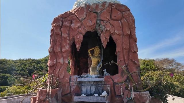 Подьем на гору к часовне самая высокая точка острова д