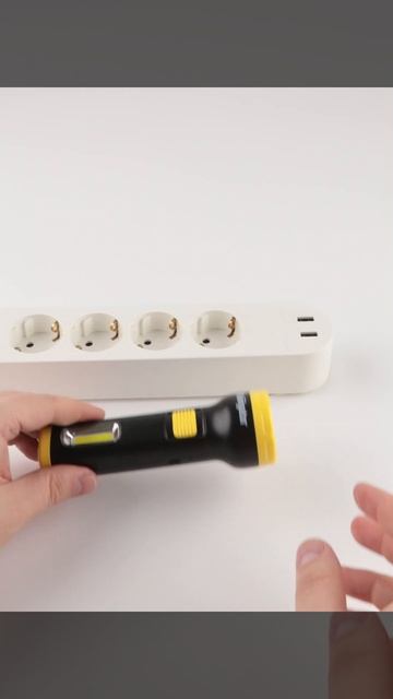 Фонарь Navigator NPT-CP21-ACCU пластик, 1LED 1Вт+1COB 1Вт, аккумулятор 3.7В 1200 мАч 14035