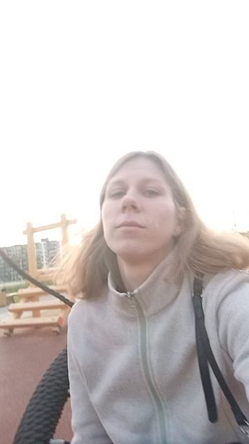 на качелях.Релакс для взрослых бесплатно!