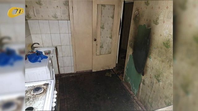 В ХОДЕ НОЧНОГО ПОЖАРА В 1-КОМНАТНОЙ КВАРТИРЕ ПО УЛ. МИРА ЭВАКУИРОВАНЫ 4 ЧЕЛОВЕКА