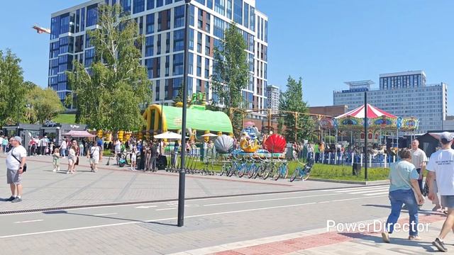 Едем в Новосибирск/Кое-как нашли парковку/В клинике/На набережной/ В пробке