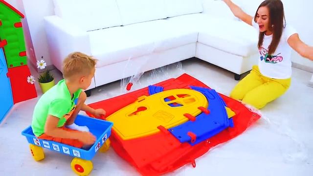 Влад и Никита Влад и Никита строят домики для детей