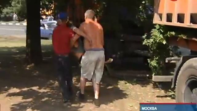 На Уральской улице грузовая машина протаранила неско?